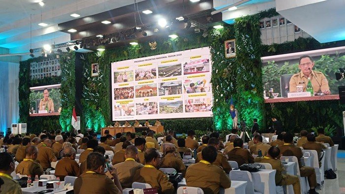 Tito Karnavian: Pemda Bertanggung Jawab, Jangan Cari Amplop Tambahan!