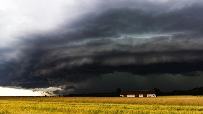 Badai Melissa Guncang Karibia, 10 Orang Tewas, Siaga Jadi Kebijakan!