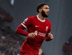 Liverpool Terkejut, Joe Gomez Jadi Bulan-bulanan di Crystal Palace!