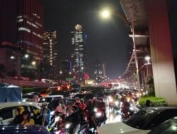 Malam Ini Jakarta Tertekan, Macet Massal di Jaksel!