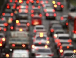 “Exit Rawa Bokor Ditutup, Jalur Arteri Macet: Masyarakat Tolak Kebijakan Tol Sedyatmo”