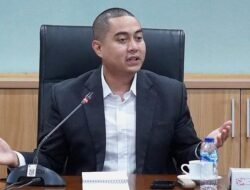 **Pimpinan DPRD DKI: Mesin Tap MRT Ngadat, Siapa yang Bertanggung Jawab?**