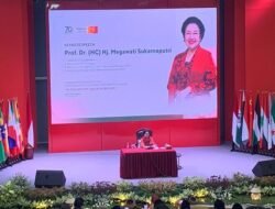 “Megawati: Tidak Punya HP, Tapi Semua Orang Ingin Tahu Tentang Saya”