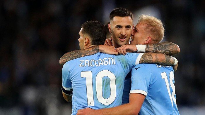 **Gustan Isaksen Menentukan, Lazio Kandas Cagliari 2-0 di Olimpico Roma**