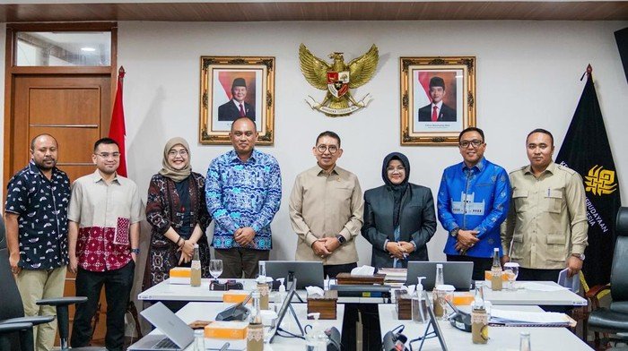 Terima Kunjungan Bupati Siak, Fadli Zon Bahas Pelestarian Budaya Melayu - Update 3