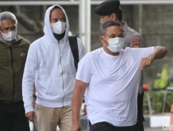 KPK Bersiap, Hari Ini Tentukan Nasib Gubernur Riau dkk Usai OTT: Apa yang Menunggu?