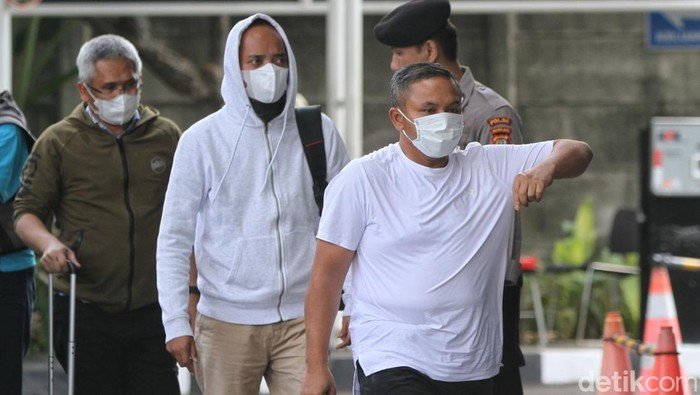 Hari Ini, KPK Tentukan Nasib Gubernur Riau dkk Usai OTT: Takdir atau Tragedi?