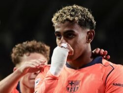 Dicemooh Fans Lagi, Yamal: Bisa Jadi Jago, Tapi Kenapa Masyarakat Tak Percaya? #KomitmenYamal #KonflikPublicGlamour