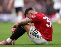 “Sesko Cedera, Mungkinkah M.U Pulangkan Hojlund dari Napoli?”