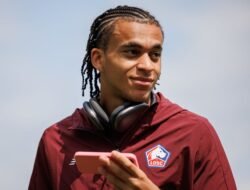 Zidane & Mbappe, Anak-anak Aljazair yang Menjanjikan, Kini Angkat Bendera Negara