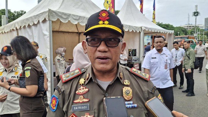 Patroli Satpol PP di Taman Daan Mogot: Ada Kegiatan Asusila Sesama Jenis - Update 3