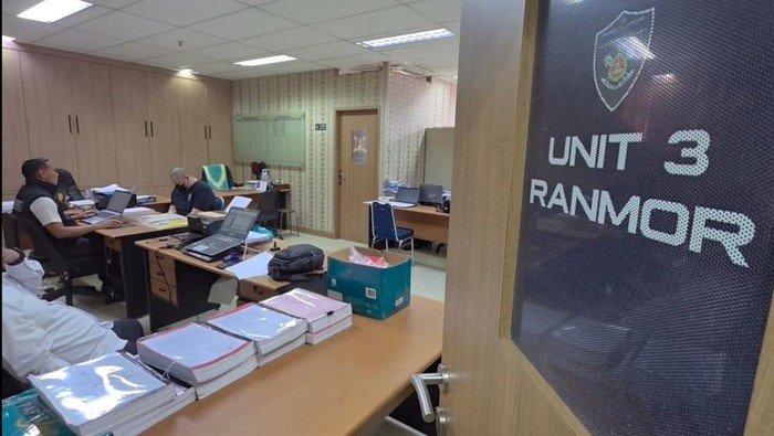 **Pegawai Bandara Soetta Jadi Tersangka, Penipuan Lowongan Kerja Pilot Rugikan Rp 1,3 M**