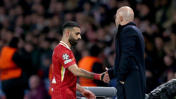 **Panas! Arne Slot Bakal Hukum Salah, Diparkir Lawan Inter Milan – Skandal Parkir atau Kebodohan?**