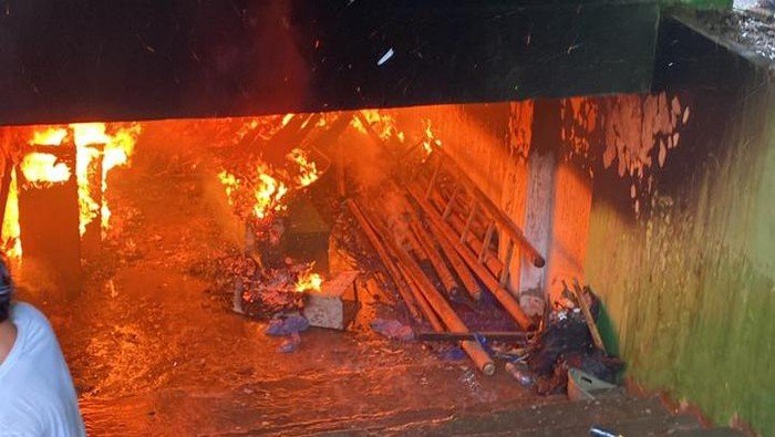Basement Pesantren di Jagakarsa Jaksel Terbakar - Update 3