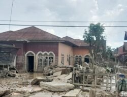 Rumah Korban Banjir di Aceh Dipenuhi Lumpur, Warga Butuh Penyedot – Update 3