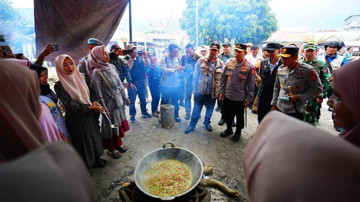 Kapolri Ungkap: jalur Logistik di Aceh Jadi Fokus Utama, Apakah Siap untuk Bencana Berikutnya?