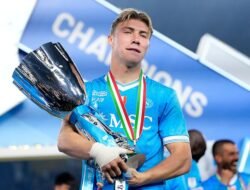 **Dari Mimpi ke Kenyataan, Tim Merah-Babu Cengkeram Trofi Super!**