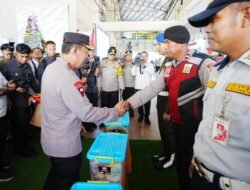 Kapolri Pastikan Pelayanan Nataru Maksimal di Terminal Pulo Gebang!