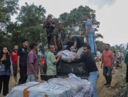 Kemendagri-TP PKK Salurkan Bantuan untuk Daerah Terisolasi di Aceh Timur – Update 3