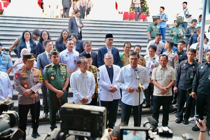 Mendagri Soroti Kesiapan Ibadah Malam Natal 2025, Jakarta Terang atau Gelap?