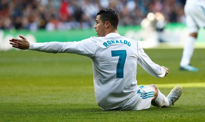 **Vinicius Dicemooh Suporter Madrid, Cristiano Ronaldo Juga Pernah Tujuan yang Menarik**