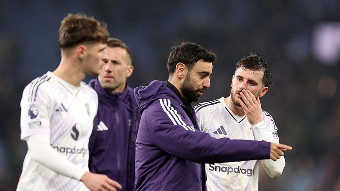 **Fernandes Absen, MU Diuji dengan Cedera Hamstring: Bisa Amorim dan Rekan-rekan Gantikan?**