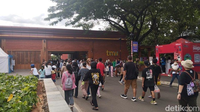 [Jadwal Acara Natal 2025 di TMII: Liburan yang Penuh Kebahagiaan]