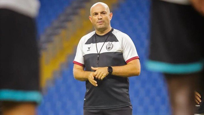 Persebaya Buka Pintu untuk Pemain Asing Baru, Targetkan Perbaikan Bernardo Tavares!