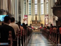“Gereja Katedral Puji TNI-Polri atas Keamanan Ibadah Natal”