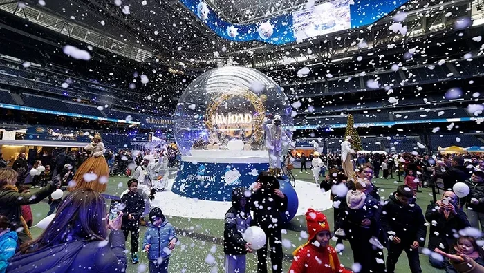 Wow! Kandang Real Madrid Diubah Jadi Wisata Natal 2025 - Update 3