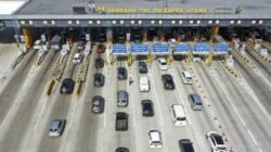 “1,4 Juta Kendaraan Mempelai Jalan dari Jakarta, Berita Arus Mudik Natal-Tahun Baru yang Menyita Perhatian.”