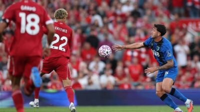 3 Raksasa Eropa Rebutan Bek Bournemouth: Siapa yang Paling Beruntung?