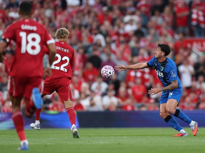 3 Raksasa Eropa Rebutan Bek Bournemouth: Siapa yang Paling Beruntung?