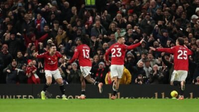 “Dorgu Membukukan Sejarah, MU Menang Tipis atas Newcastle 1-0!”