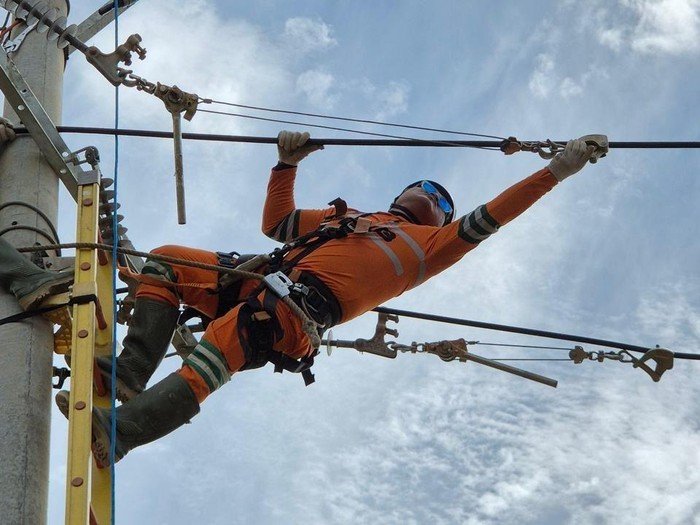 PLN Upayakan Pemulihan Listrik di Wilayah Terisolir Aceh Tengah - Update 3