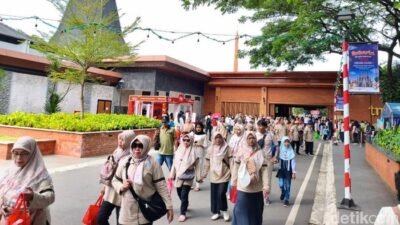 “Long Weekend Nataru Bikin TMII Meledak, Pagi Ini Ramai! Ini Alasannya…”
