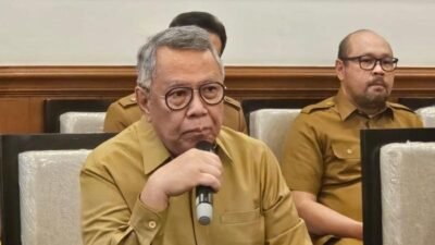 Sampah Bertabur di Ciputat, Walkot Jelaskan Langkah Bertahap