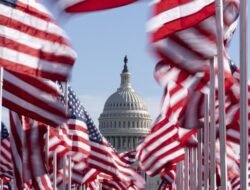 “Tetangga Indonesia Terdampak, Trump Setop Visa!”