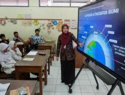 Dari Mentor ke Tersangka: Kisah Ketika Guru Tak Lagi Aman Mendidik