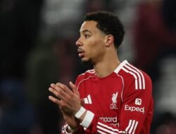 “Tonton Liverpool, Rasakan Daya Tarik Menawan Hugo Ekitike”