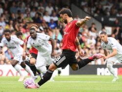 **Prediksi Man United Vs Fulham: Setan Merah Berjuang untuk Kemenangan 2-1**