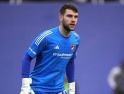 Pindah ke Ajax, Maarten Paes Beri Perpisahan Menyentuh ke FC Dallas – Update 4