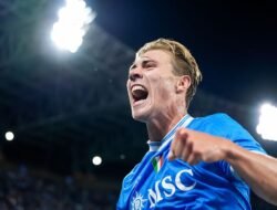 **MU Diminta Pulangkan Hojlund! Teddy Sheringham Berikan Pendapat Menarik**