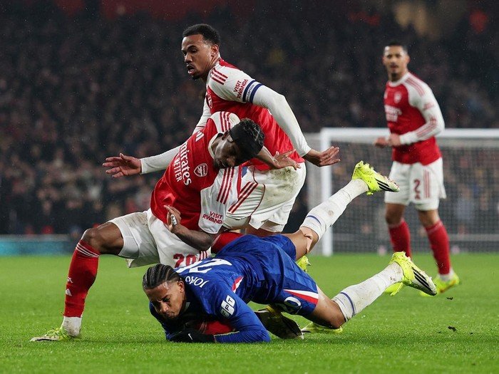 Sengit! Arsenal Vs Chelsea Imbang di Babak Pertama, Pertandingan yang Tidak Pernah Terlupakan