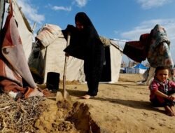 “Bom Tantangan: Israel Tanpa Ijazah, Serang Massif Rumah dan Tenda Pengungsi Gaza!”