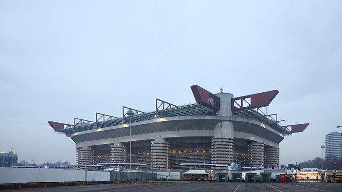 Inter dan Milan 'Terusir' Dulu dari San Siro, Apakah Ini Akhir Zaman?