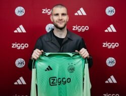 “Dramatis! Maarten Paes Bakal Debut di Ajax Akhir Pekan Ini?”