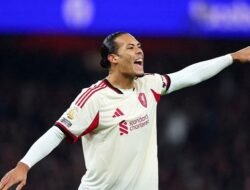 Krisis Mental Pemain Muda: Van Dijk Balas Kritik Pundit