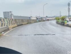 Flyover Ciputat Berlubang, Warga Minta Perbaikan Segera untuk Keselamatan