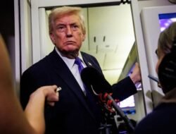 Trump Terkena Hujatan Setelah Unggah Video Rasis Obama